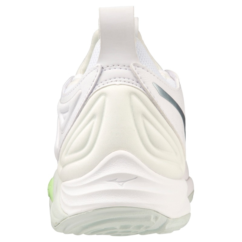 White / Green Women's Mizuno Wave Momentum 3 Volleyball Shoes | YDE347561