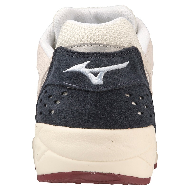 White / White Women's Mizuno Contender S Sneakers | CIF614395